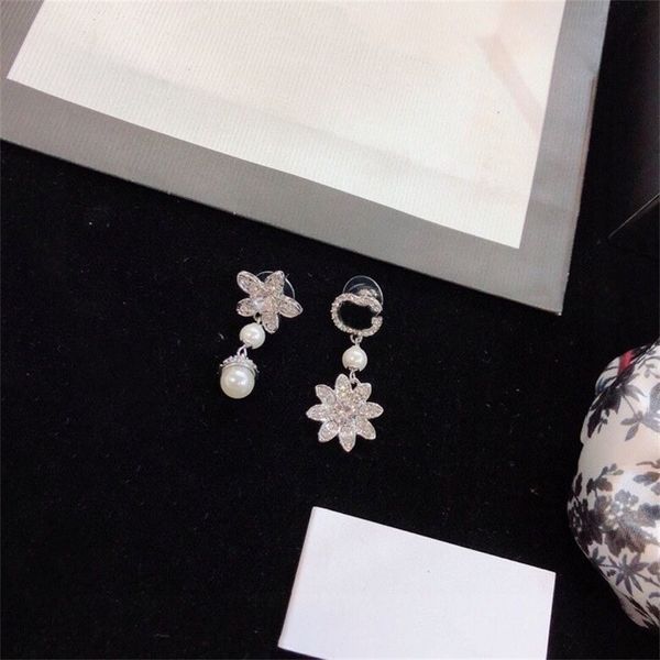 luxury designer brand small ggsity stud 316l stainless steel 18k gold rose silver women's letter embossed earrings girl wedding jewelry, Golden;silver
luxury designer brand small ggsity stud 316l stainless steel 18k gold rose silver women's letter embossed earrings girl wedding jewelry, Golden;silver