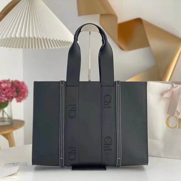 woody bag women one shoulder crossbody bag designer handbag high capacity letter bags fashion leather bag embossing tote s/m/l size shopping
woody bag women one shoulder crossbody bag designer handbag high capacity letter bags fashion leather bag embossing tote s/m/l size shopping