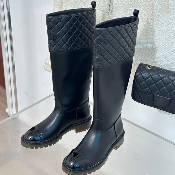 womens slip on knee boots designer lambskin suede quilted texture hardware matelass knight cowboy western western boot 23ss f/w outdoor leis, Black
womens slip on knee boots designer lambskin suede quilted texture hardware matelass knight cowboy western western boot 23ss f/w outdoor leis, Black