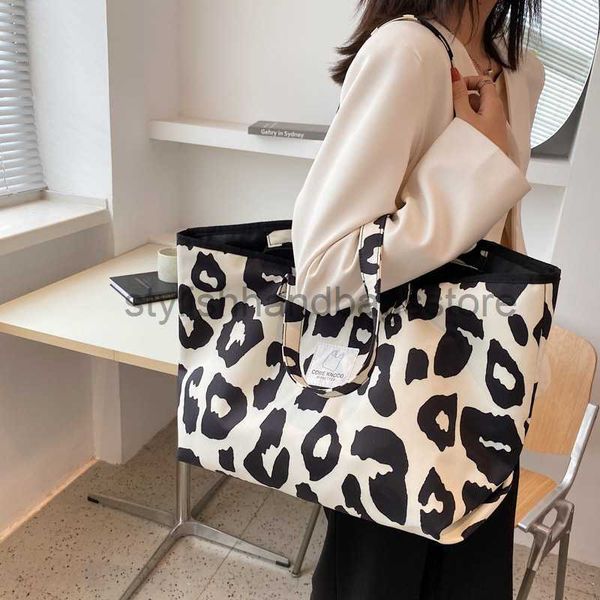 totes new fashion women's bag 2021 canvas shoulder bag leopard shopping bag casual handbag large capacity pink women's bagstylishh
totes new fashion women's bag 2021 canvas shoulder bag leopard shopping bag casual handbag large capacity pink women's bagstylishh