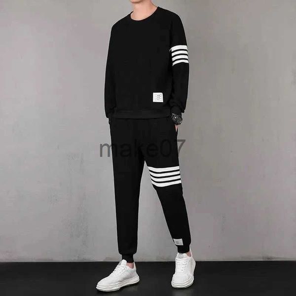 men's sweaters spring autumn men's luxury clothing korean style two piece set sport man tracksuit waffle pants fashion baggy tb tr, White;black
men's sweaters spring autumn men's luxury clothing korean style two piece set sport man tracksuit waffle pants fashion baggy tb tr, White;black