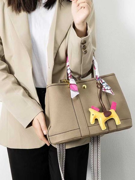h ermes party garden tote bags luxury designer online store bag womens new leisure versatile crossbody bucket large capacity wide shoulder s
h ermes party garden tote bags luxury designer online store bag womens new leisure versatile crossbody bucket large capacity wide shoulder s