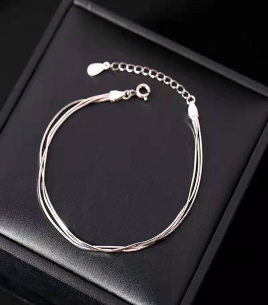 luxurys designers charm bracelet exquisite jewelry women fashion style bracelets lovers birthday engagement wedding gift hight qua8133626, Golden;silver
luxurys designers charm bracelet exquisite jewelry women fashion style bracelets lovers birthday engagement wedding gift hight qua8133626, Golden;silver