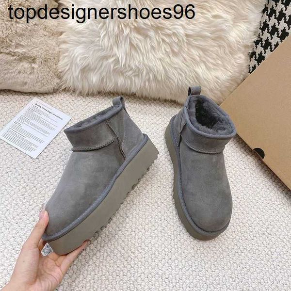 new classic designer platform snow boots winter ankle boots mens women thick fashion bottom genuine leather warm fluffy mens womens booties, Black
new classic designer platform snow boots winter ankle boots mens women thick fashion bottom genuine leather warm fluffy mens womens booties, Black