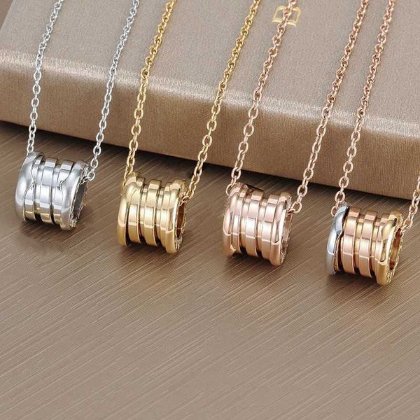 2022 ceramic couple pendant necklace fashion designer design men and women valentine's day gift, Silver
2022 ceramic couple pendant necklace fashion designer design men and women valentine's day gift, Silver