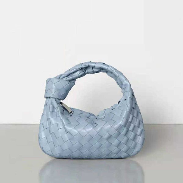 abottegas vneta jodie mini teen intrecciato designer tote shoulder bag women's handmade knot knitted cow horn dumplings cloud bag women
abottegas vneta jodie mini teen intrecciato designer tote shoulder bag women's handmade knot knitted cow horn dumplings cloud bag women
