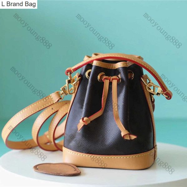 2023 new 10a tier quality luxuries designers womens bag noe handbag quilted purse nano real leather canvas bucket crossbody brown flower sho, Black
2023 new 10a tier quality luxuries designers womens bag noe handbag quilted purse nano real leather canvas bucket crossbody brown flower sho, Black