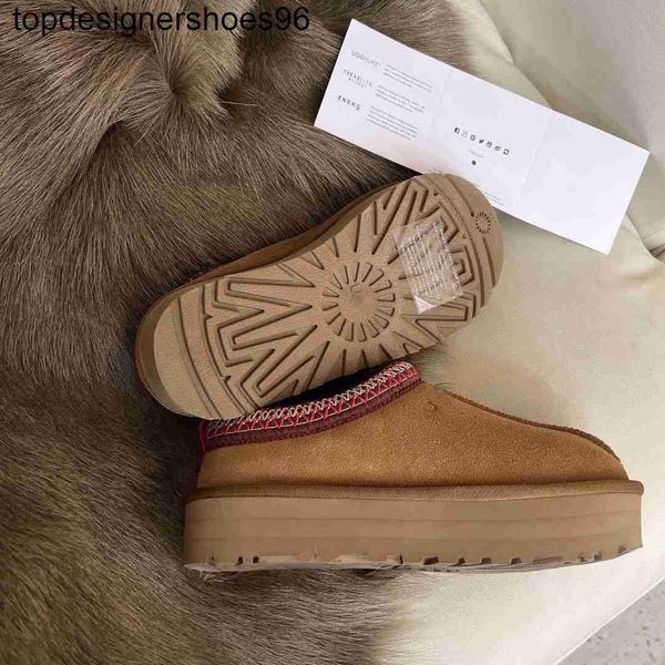 2023ss tasman slippers chestnut fur slides sheepskin shearling tazz new mules women men ultra mini platform boot slip-on shoes suede ugss co, Black
2023ss tasman slippers chestnut fur slides sheepskin shearling tazz new mules women men ultra mini platform boot slip-on shoes suede ugss co, Black