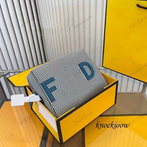 designer bag organizer bag cosmetic bag organizer bag luxurys handbags luxury bag camera bag purses 230802
designer bag organizer bag cosmetic bag organizer bag luxurys handbags luxury bag camera bag purses 230802