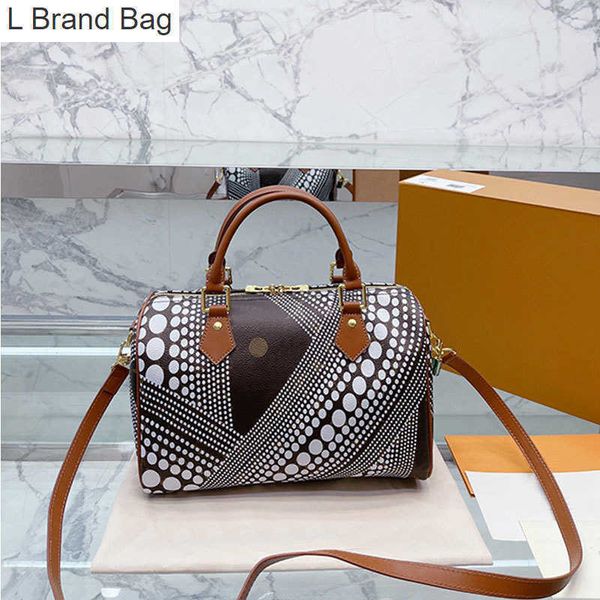 l bag beach tote bag boston shoulder bags pillow crossbody retir handbag purse fashion letter thread classical print detachable strap plain, Black
l bag beach tote bag boston shoulder bags pillow crossbody retir handbag purse fashion letter thread classical print detachable strap plain, Black