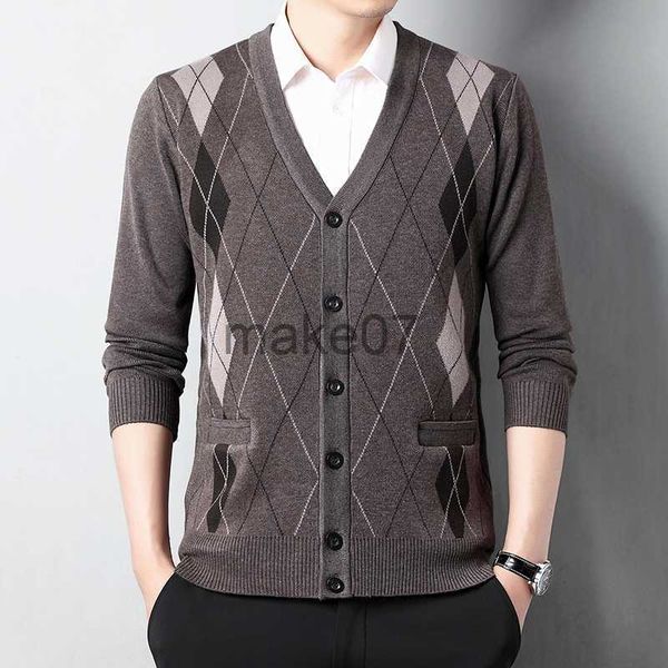 men's sweaters new sweaters men cardigan fashion slim fit england style long sleeves knitwear mens business casual v neck knitted cardi, White;black
men's sweaters new sweaters men cardigan fashion slim fit england style long sleeves knitwear mens business casual v neck knitted cardi, White;black