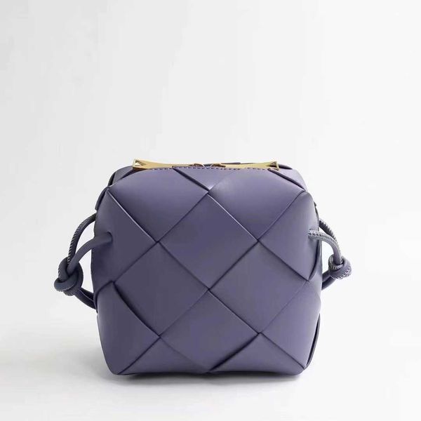 abottegas vneta jodie mini teen intrecciato designer tote woven women's bag clip candy colored bag crossbody bag shoulder
abottegas vneta jodie mini teen intrecciato designer tote woven women's bag clip candy colored bag crossbody bag shoulder