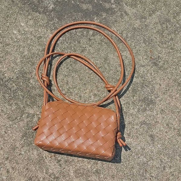 abottegas vneta jodie mini teen intrecciato designer tote autumn winter knitted knot small square bag single shoulder crossbody women's
abottegas vneta jodie mini teen intrecciato designer tote autumn winter knitted knot small square bag single shoulder crossbody women's