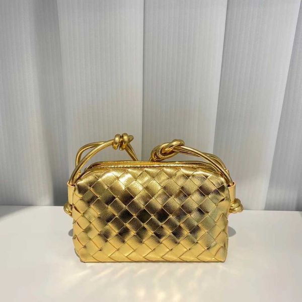 abottegas vneta jodie mini teen intrecciato designer tote summer cowhide women's bag woven camera bag single shoulder crossbody handbag
abottegas vneta jodie mini teen intrecciato designer tote summer cowhide women's bag woven camera bag single shoulder crossbody handbag