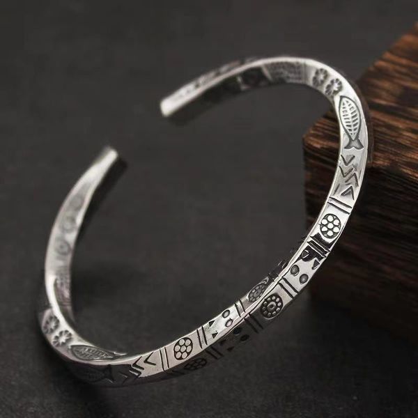 charm bracelets vintage mobius carved fish elephant totem bracelet ladies men s twist armband cuff open trend jewelry gift 230802, Golden;silver
charm bracelets vintage mobius carved fish elephant totem bracelet ladies men s twist armband cuff open trend jewelry gift 230802, Golden;silver
