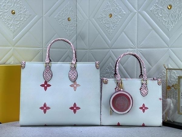 onthego handbag with gradient color, detachable zero wallet, crossbody bag, shoulder bag, tote bag, multiple shoulder straps for easy switch
onthego handbag with gradient color, detachable zero wallet, crossbody bag, shoulder bag, tote bag, multiple shoulder straps for easy switch