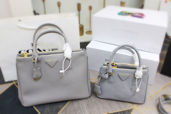 luxurys designers bags real leather handbag crossbody bag mini soft cowhide women's totes trend casual party crossbody designer bags sh
luxurys designers bags real leather handbag crossbody bag mini soft cowhide women's totes trend casual party crossbody designer bags sh