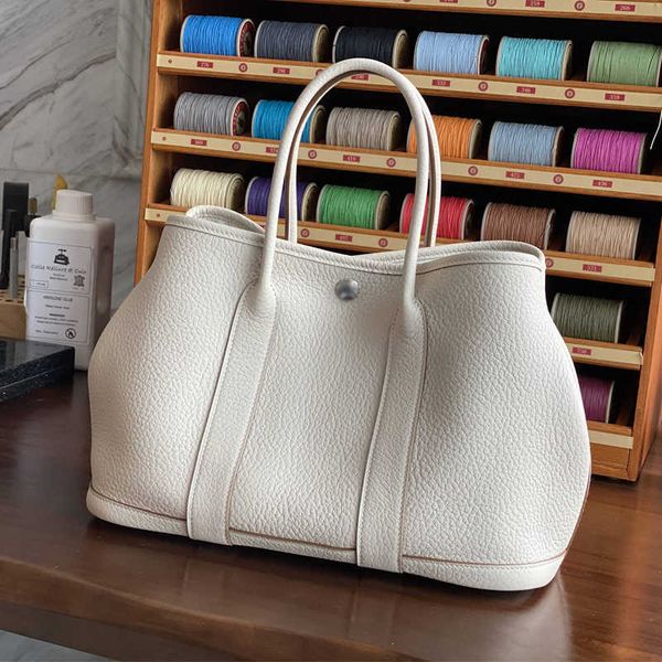 wholesale original party garden home tote bags online shop moeko handheld tote women's bag gp mommy 30cm milk shake white negonda cowhi
wholesale original party garden home tote bags online shop moeko handheld tote women's bag gp mommy 30cm milk shake white negonda cowhi