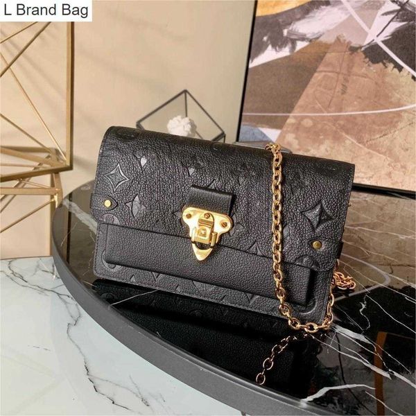 2023 new 10a designer bag fashion shoulder bag crossbody bag 19cm vavin chain bags etachable chain strap high lock hasp hardware 9ils, Black
2023 new 10a designer bag fashion shoulder bag crossbody bag 19cm vavin chain bags etachable chain strap high lock hasp hardware 9ils, Black