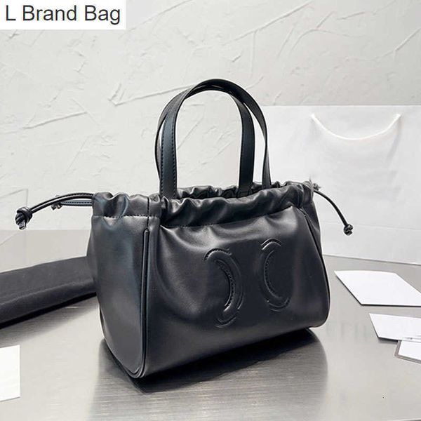 l bag cowhide totes bag stripes crossbody bags beach bag women handbags thread leather shopping bags letter large capacity edging detachable, Black
l bag cowhide totes bag stripes crossbody bags beach bag women handbags thread leather shopping bags letter large capacity edging detachable, Black
