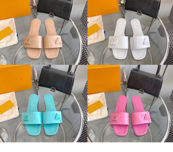 2023 new luxury designer women slippers buckle design jelly style casual women flat sandals external wear summer sandy beach women slides ma, Black
2023 new luxury designer women slippers buckle design jelly style casual women flat sandals external wear summer sandy beach women slides ma, Black