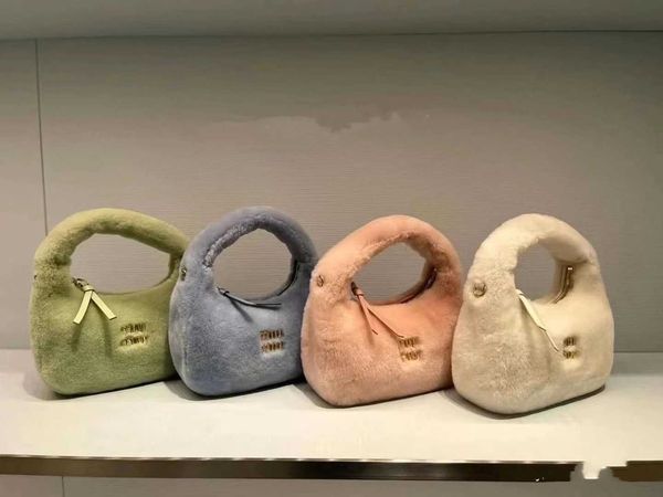 designer bags miui tote sweet women's bag plush handbag soft solid chain underarm bag simple crossbody bag kiaz
designer bags miui tote sweet women's bag plush handbag soft solid chain underarm bag simple crossbody bag kiaz