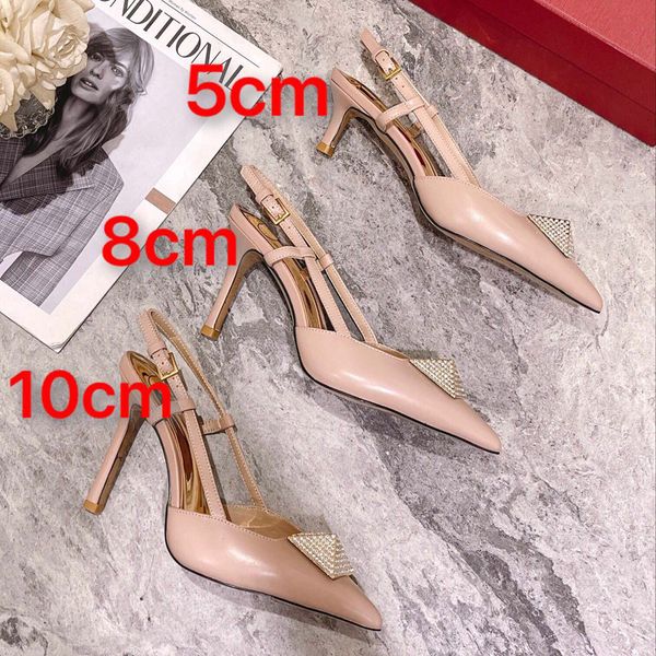 classics luxury brand sandals designer shoes fashion slides high heels floral brocade genuine leather women shoes sandal by 1978 w368 004, Black
classics luxury brand sandals designer shoes fashion slides high heels floral brocade genuine leather women shoes sandal by 1978 w368 004, Black
