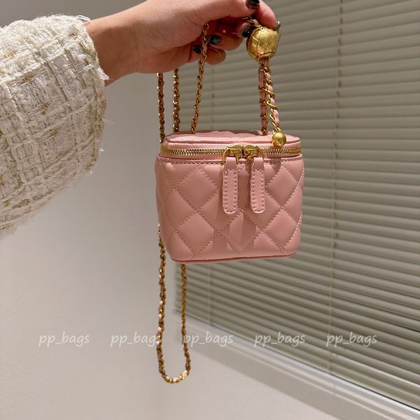 luxury shoulder bag designer women makeup box bags fashion womens crossbody handbags exquisite sheepskin portable celebrity classics
luxury shoulder bag designer women makeup box bags fashion womens crossbody handbags exquisite sheepskin portable celebrity classics