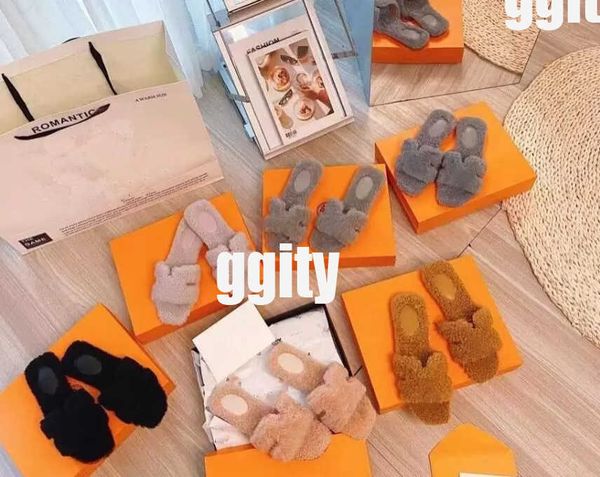2022 designer women wool fur slippers leather sandals winter trendy woolskin solid color embroidery slides flip flops comfortable loafers 35, Black
2022 designer women wool fur slippers leather sandals winter trendy woolskin solid color embroidery slides flip flops comfortable loafers 35, Black