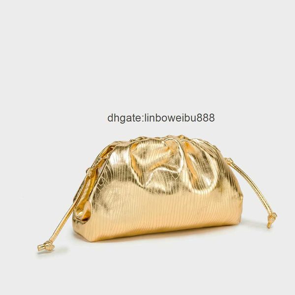 abottegas vneta jodie mini teen intrecciato designer tote women's bag gold cloud bag large and small woven dumplings bag single shoulde
abottegas vneta jodie mini teen intrecciato designer tote women's bag gold cloud bag large and small woven dumplings bag single shoulde