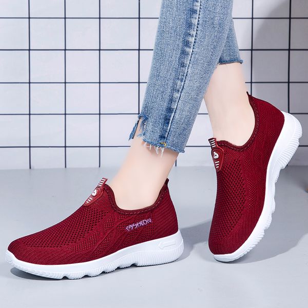 fashion summersport jogging running outdoor shoes women mens trainers triple black white red pink ladies sports platform sneakers mesh s
fashion summersport jogging running outdoor shoes women mens trainers triple black white red pink ladies sports platform sneakers mesh s