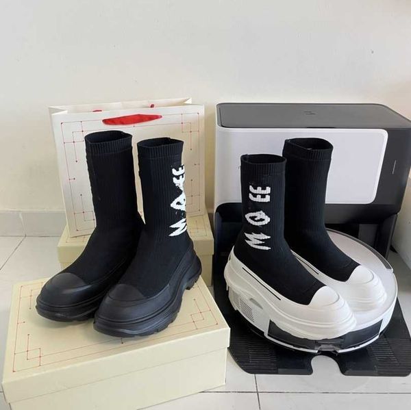 35-40 women's tread slick sock sneakers black grey alexander graffiti sock boot letters print designer boots slip mid high crochet knit
35-40 women's tread slick sock sneakers black grey alexander graffiti sock boot letters print designer boots slip mid high crochet knit