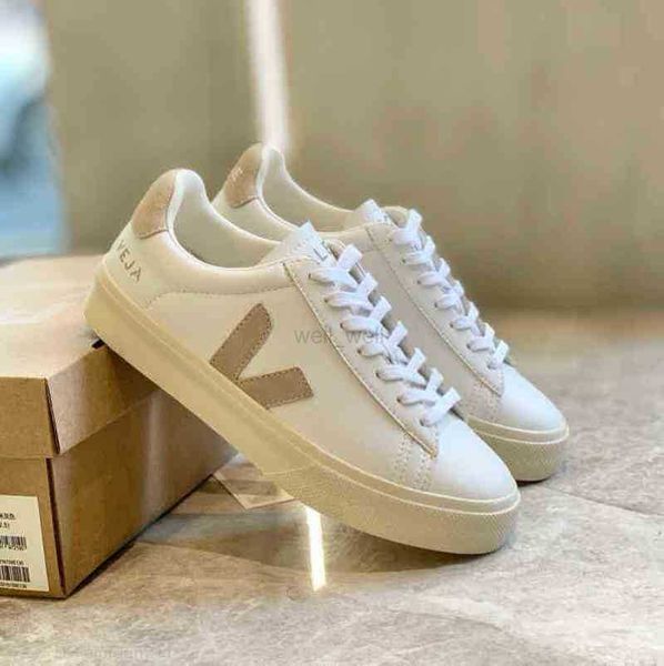 dress shoes designer sneakers french veja white shoe bred with a small number of lace ups versatile lovers' classic casual and comforta
dress shoes designer sneakers french veja white shoe bred with a small number of lace ups versatile lovers' classic casual and comforta