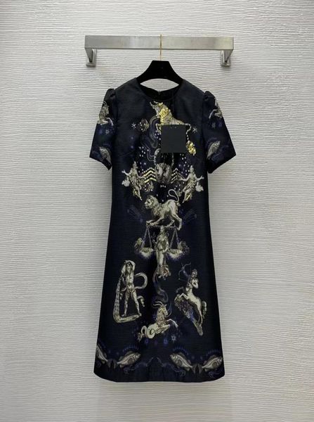designer dress 2023 new spring summer o neck short sleeve print fashion milan dress brand same style dresses 0217-65645282, Black;pink
designer dress 2023 new spring summer o neck short sleeve print fashion milan dress brand same style dresses 0217-65645282, Black;pink