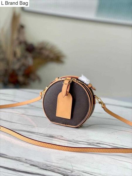 2023 new 10a 2023women designer bag monograms letter flower versatility purse wallet crossbody shoulder bags boite chapeau souple mm handbag, Black
2023 new 10a 2023women designer bag monograms letter flower versatility purse wallet crossbody shoulder bags boite chapeau souple mm handbag, Black