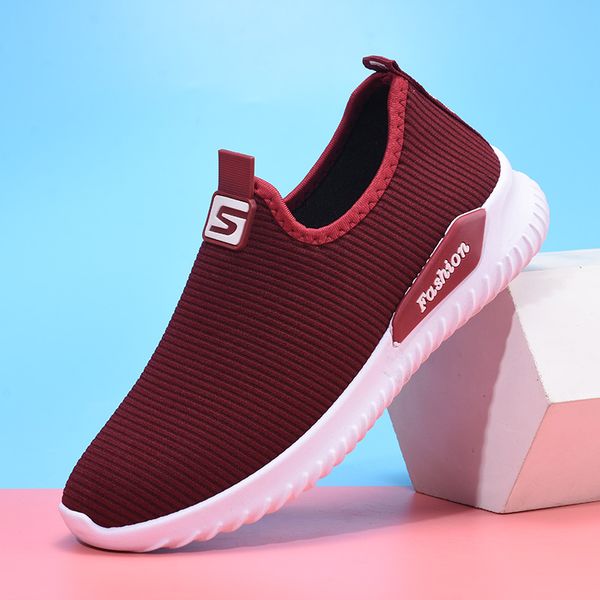 joggng sports running shoes mesh trainers womens loafers designer fashion dhgates shoe triple black grey red lace up platform sneakers outdo
joggng sports running shoes mesh trainers womens loafers designer fashion dhgates shoe triple black grey red lace up platform sneakers outdo