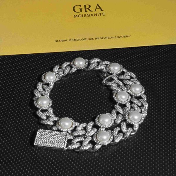 2023 pass diamond test vvs moissanite diamond 925 sterling silver cuban link chain 16mm hip hop men necklace 925 jewelry
2023 pass diamond test vvs moissanite diamond 925 sterling silver cuban link chain 16mm hip hop men necklace 925 jewelry