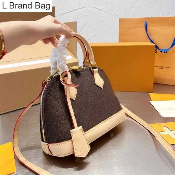 2023 new 10a luxurys designers 2023 new handbag fashion shell old flower shoulder women's leisure bag dv18, Black
2023 new 10a luxurys designers 2023 new handbag fashion shell old flower shoulder women's leisure bag dv18, Black