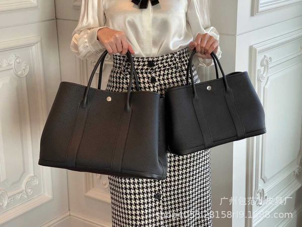 wholesale original party garden home tote bags online shop 2023 new leather togo garden bag one shoulder cross body bucket large capacity ha
wholesale original party garden home tote bags online shop 2023 new leather togo garden bag one shoulder cross body bucket large capacity ha