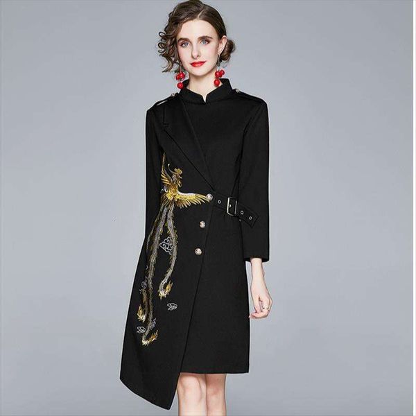 autumn and winter womens wear collar epaulets heavy embroidery phoenix single breasted fake two piece temperament, Black;gray
autumn and winter womens wear collar epaulets heavy embroidery phoenix single breasted fake two piece temperament, Black;gray
