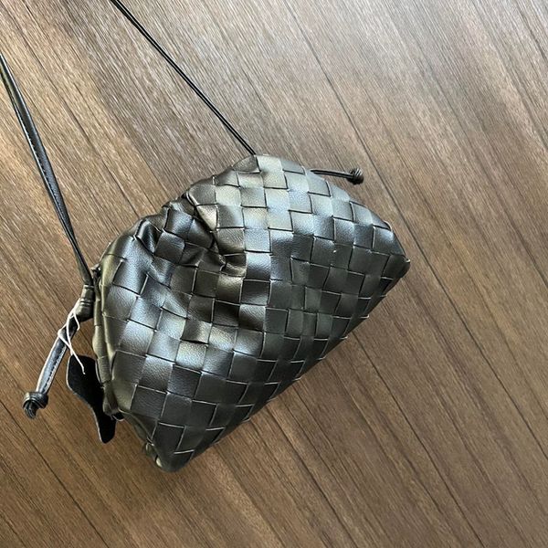 designer bag the pouch soft calfskin ladies large clutch bags genuine leather famous hand fashion women knitting mini luxury shoulder bag wi
designer bag the pouch soft calfskin ladies large clutch bags genuine leather famous hand fashion women knitting mini luxury shoulder bag wi