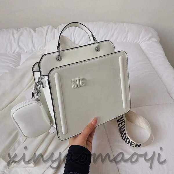 crossbody bag shoulder bag handbag underarm bag, small square bag pu material, niche designer luxury goods, letter printing, fashion all the
crossbody bag shoulder bag handbag underarm bag, small square bag pu material, niche designer luxury goods, letter printing, fashion all the