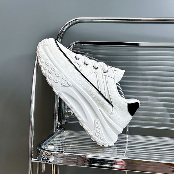 new women designer casual shoes woman black red white girls outdoor womens fashion design laces sports shoe leather platform sneakers size 3
new women designer casual shoes woman black red white girls outdoor womens fashion design laces sports shoe leather platform sneakers size 3