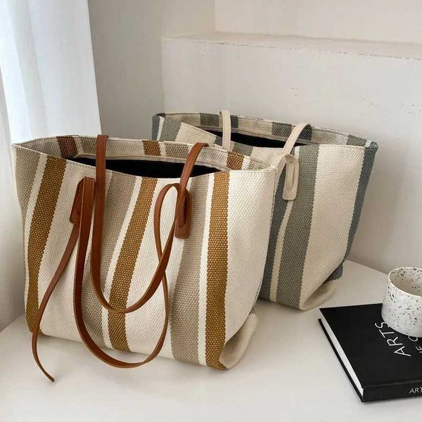 2023 fashion kid canvas shoulder bag large capacity luxury designer casual handbag tote bag shopping beach bag, Black
2023 fashion kid canvas shoulder bag large capacity luxury designer casual handbag tote bag shopping beach bag, Black