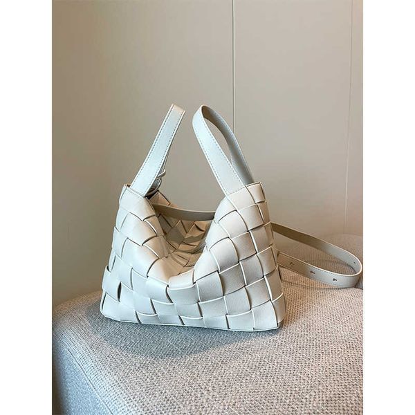 abottegas vneta jodie mini teen intrecciato designer tote cowhide woven bucket bag casual shoulder strap shoulder oblique straddle handheld
abottegas vneta jodie mini teen intrecciato designer tote cowhide woven bucket bag casual shoulder strap shoulder oblique straddle handheld