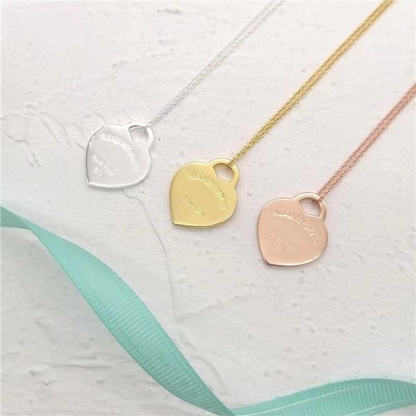 designer's new pendant necklace love men's and women's jewelry 4-color quality, Silver
designer's new pendant necklace love men's and women's jewelry 4-color quality, Silver