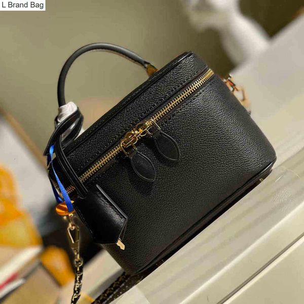 2023 new 5a designers shoulder bags collision legend with poker patterns each playing card face both are fashion trump cards genuine leather, Black
2023 new 5a designers shoulder bags collision legend with poker patterns each playing card face both are fashion trump cards genuine leather, Black