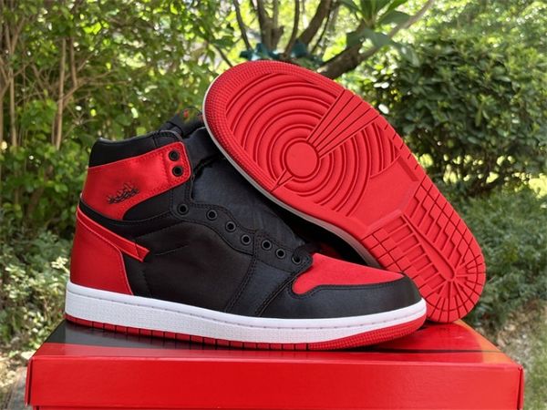 satin designer basketball shoes jumpman 1s high og men women shoes bred black red outdoor sneakers fast delivery with box
satin designer basketball shoes jumpman 1s high og men women shoes bred black red outdoor sneakers fast delivery with box
