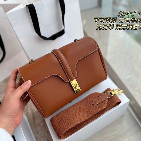 2023 new high qulity designer bags classic womens handbags ladies composite tote pu leather clutch shoulder bag celline female purse
2023 new high qulity designer bags classic womens handbags ladies composite tote pu leather clutch shoulder bag celline female purse