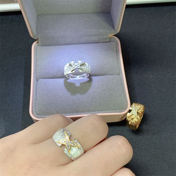 wedding rings french brand luxury jewelry star brushed ring s925 silver women fashion 230802, Slivery;golden
wedding rings french brand luxury jewelry star brushed ring s925 silver women fashion 230802, Slivery;golden